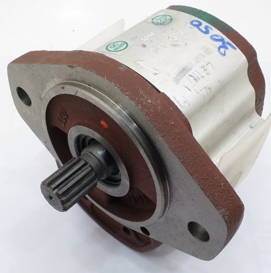 Picture of 2PL 22.71CC/REV HYDRAULIC GEAR PUMP