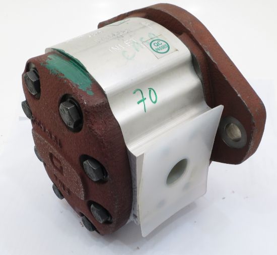 Picture of 2PL 22.71CC/REV MID / HYDRAULIC