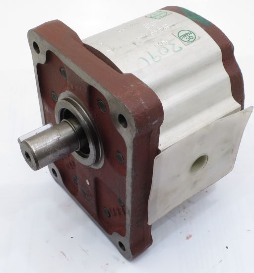 Picture of 2PL 28.77CC/REV HYDRAULIC GEAR PUMP