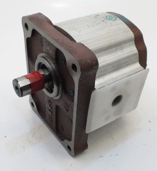 Picture of 2PL 28.77CC/REV HYDRAULIC GEAR PUMP