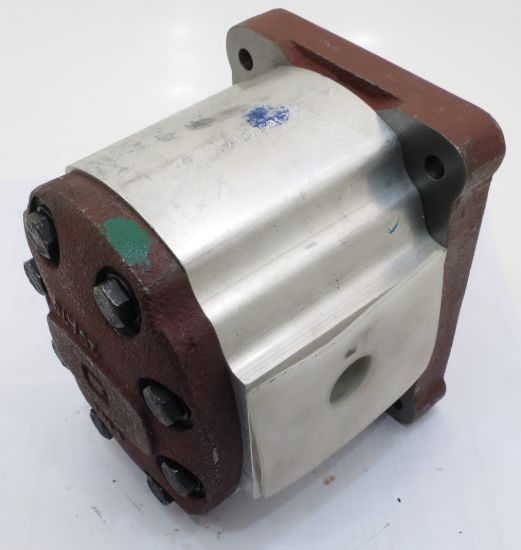 Picture of 2PL 33.23CC/REV HYDRAULIC GEAR PUMP