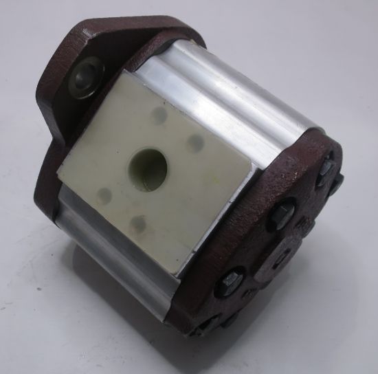 Picture of 2PL 37.85CC/REV HYDRAULIC GEAR PUMP