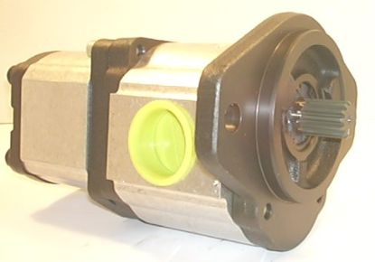 Imagen de 512 768 023 32+16  STEYR BOMBA DE ENGRANAJE