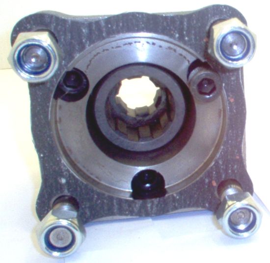 Imagen de ADAPTADOR 3 TORNILLO BOMBA A 4 TORNILLO PTO