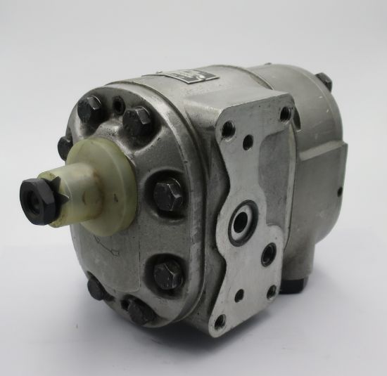 Imagen de C24 + 12.6L DOUBLE UNIVERSAL