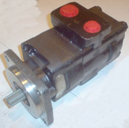 Imagen de CASE  580K BOMBA DE ENGRANAJE DOBLE***