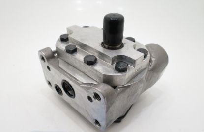 Imagen de 12 GPM IH MAIN/BOMBA DE DIRECCIÓN HIDRÁULICA 70931