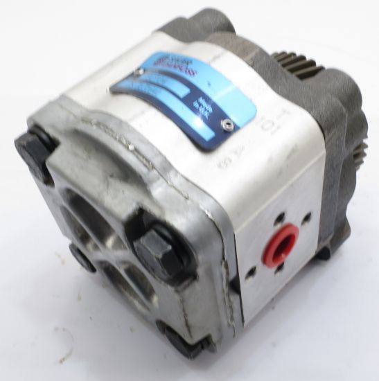 Picture of C6.3L PERKINS HYDRAULIC PUMP 31641