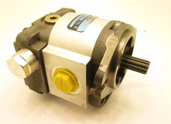 Imagen de C20L  BOMBA DE ENGRANAJE  37925/240/152