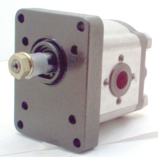 Picture of ZEXEL HYDRAULIC GEAR PUMP 9218010