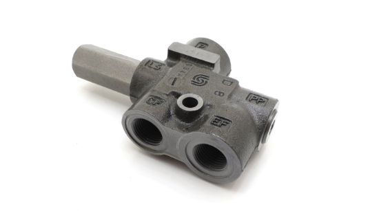 Picture of 152B0262 PRIORITY VALVE