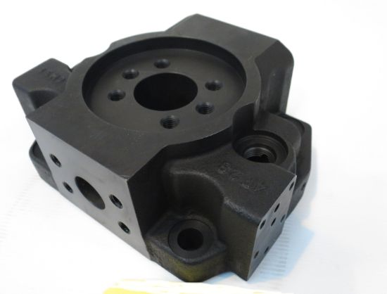 Picture of F CW FRNT SIDE SAE FLANGE DL CAV