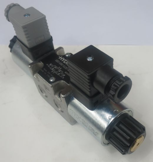 Picture of CLOSED CENTRE PROPORTIONAL CETOP 3