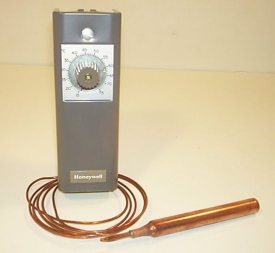 Picture of 1/2 NPT TEMPERATURE CONTROLLER