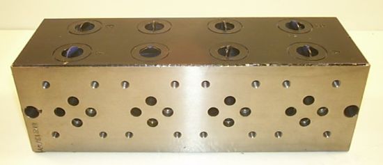 Picture of CETOP 3 4 BANK MANIFOLD