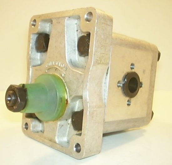 Picture of UNIVERSAL MAIN HYDRAULIC PUMP