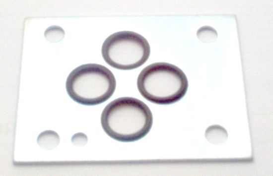 Picture of CETOP 3 DOUBLE SIDED SEAL PLATES