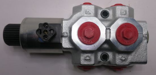 Picture of 3/4 BSP 6 PORT 12VSOL.OP.DOUBLE DIV