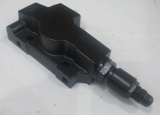 Picture of V5-60 ELEC 1/2 INL TOP COV C/W RV