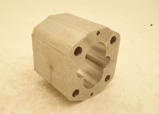 Picture of SNP2 22CC/REV REAR PORT 82MM BOD