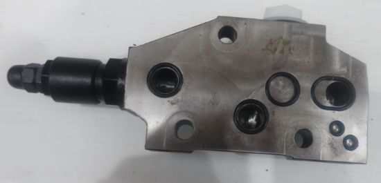 Picture of V5-60 ELEC 1/2 INL TOP COV C/W RV