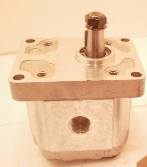 Picture of SNM2 8L CO01 LFU1F / 121.20.161.00