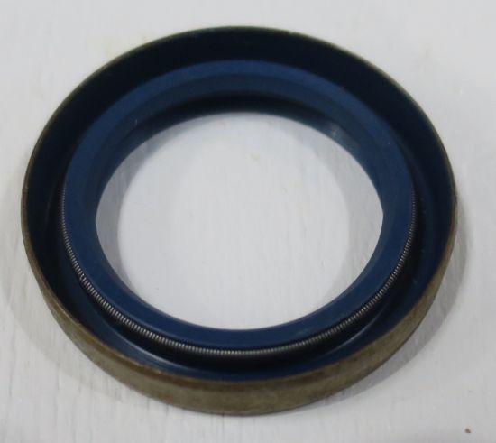 Picture of MOWER MOTOR OUTRIGGER RETAINER R2