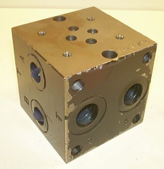 Picture of CETOP 3 SINGLE BANK MANIFOLD