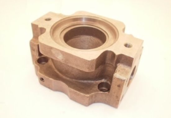 Picture of MA10V045/52 SAE B L/H THRU-D UNC