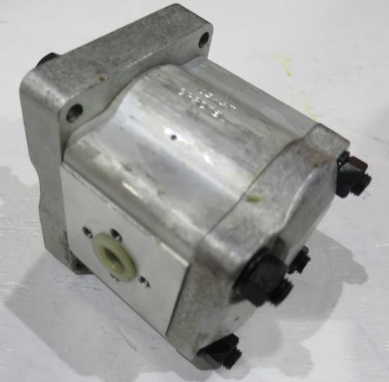 Picture of GP2 C15L TXSB HYDRAULIC GEAR PUMP