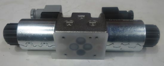 Picture of CLOSED CENTRE PROPORTIONAL CETOP 3