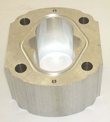 Image de PGP511 8CC BLANC CORPS WITH SCOOPS