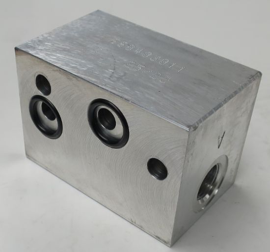 Picture of CETOP 3 LATERAL PORTED MANIFOLD