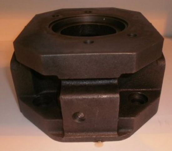 Picture of MA10V100 SAE B R/H THRU-DRIVE UNC