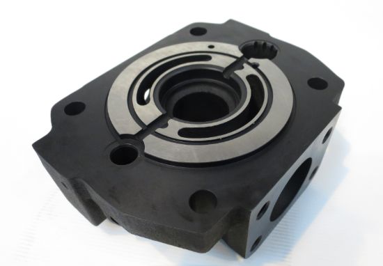 Picture of F CW FRNT SIDE SAE FLANGE DL CAV