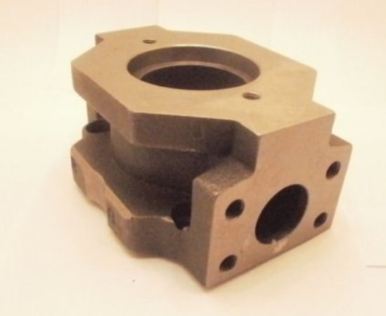 Picture of MA10V045/52 SAE A R/H THRU-D UNC