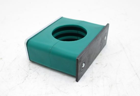 Picture of 1 1/4 2  WIRE  SINGLE PIPE CLAMPS