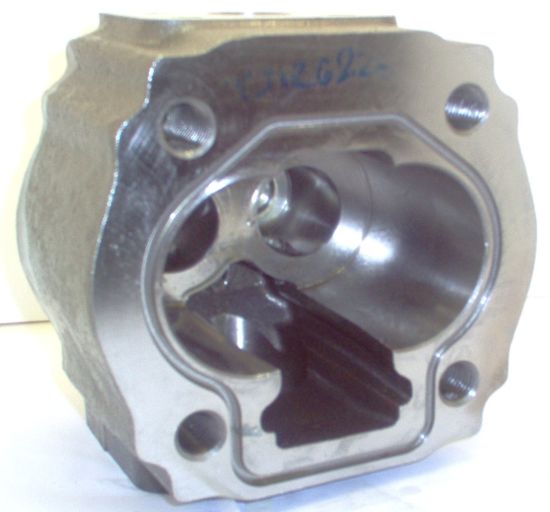 Picture of R6 SINGLE BODY - PORTED SAE**