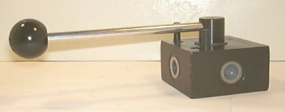 Picture of 3/8 BSP 3 WAY OPEN C'TRE DIVER