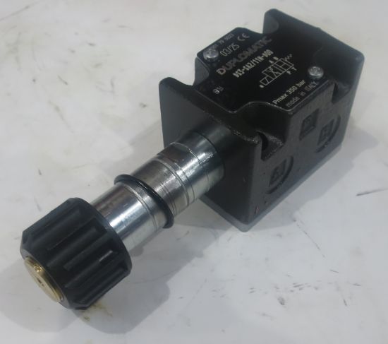 Picture of open centre A single  DC base valve