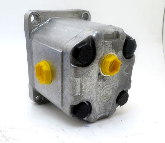 Picture of SNM2 11L PBOB HYDRAULIC GEAR PUMP