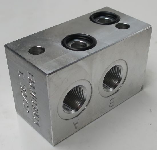 Picture of CETOP 3 REAR PORTED MANIFOLD