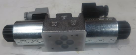 Picture of A + B TO T  PROPORTIONAL CETOP 3