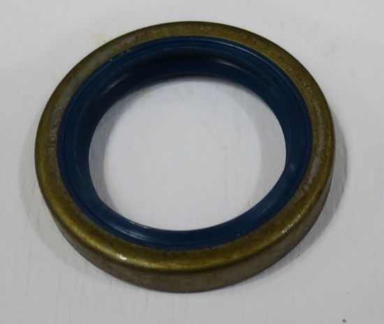 Picture of MOWER MOTOR OUTRIGGER RETAINER R2