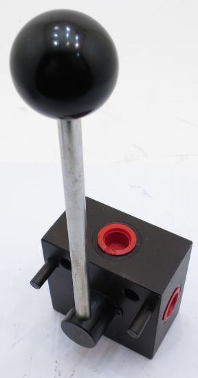 Picture of 3/8 BSP 3 WAY DIVERTOR VALVE