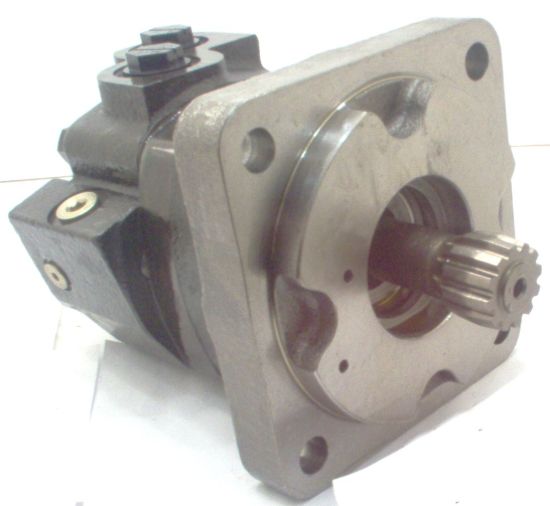 Picture of CHAR-LYNN HYDRAULIC MOTOR 111-1061