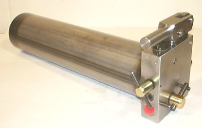 Picture of CAB TILT HAND PUMP 1.8LTR **