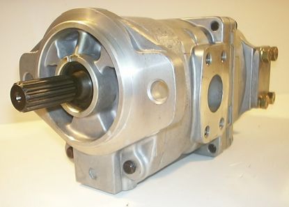 Image de KOMATSU ÉQUIVALENT DOUBLE  POMPE