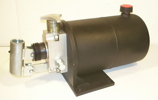 Picture of S/A HAND PUMP 25CC/STROKE 5 LIT**