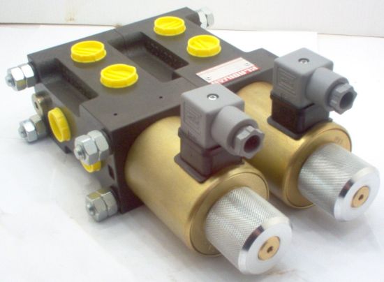 Picture of 1/2 BSP 24V 2 IN 6 OUT TRI DIV **